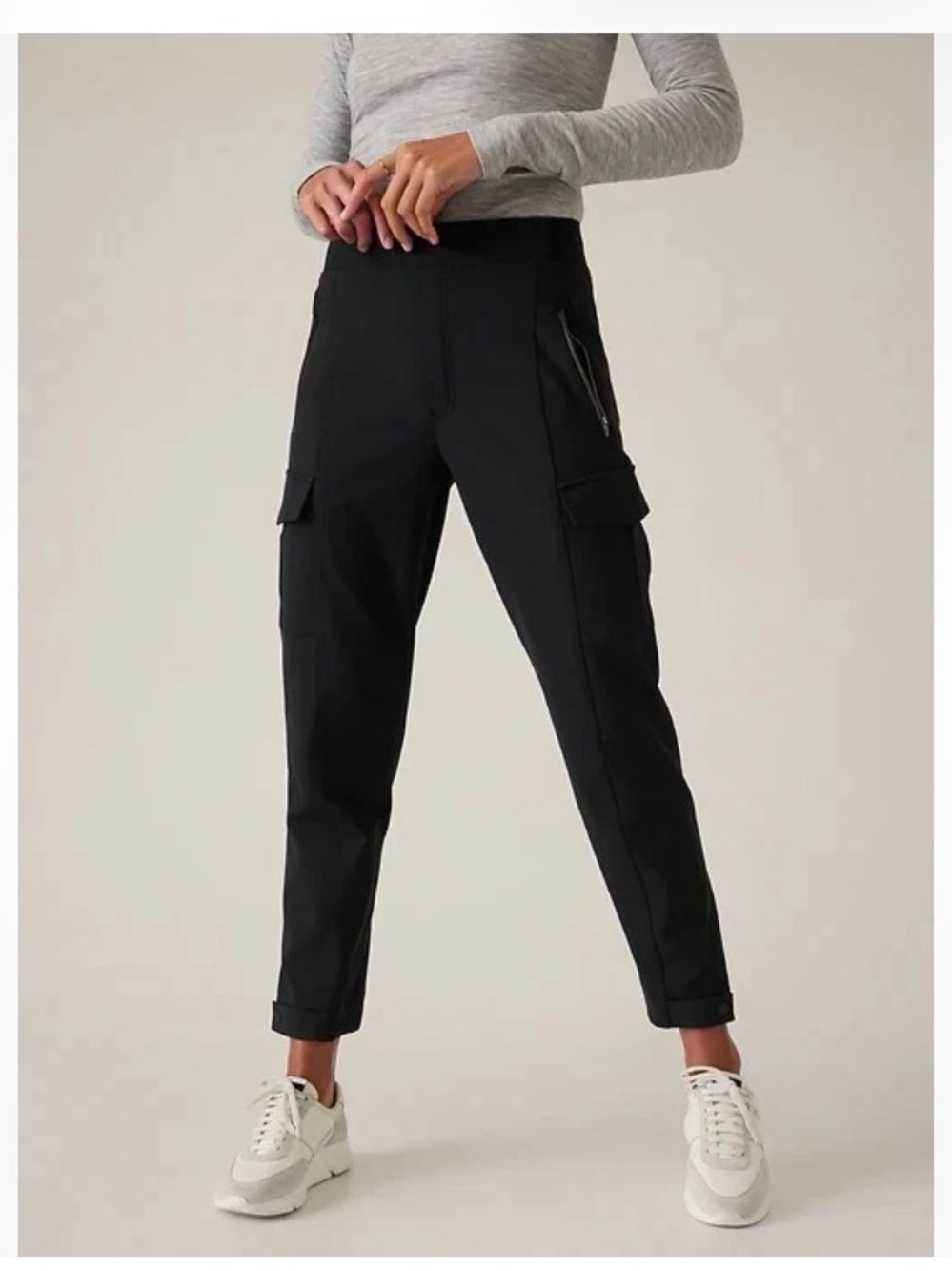 ATHLETA Endless High Rise Cargo Pant size 10 petite Black NWT